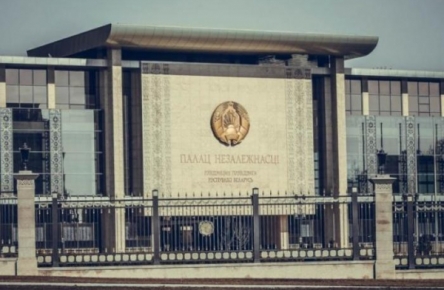 Ремесленникам упростят работу: разрешат торговать в мастерских и размещать рекламу в интернете